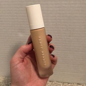 Rihanna Fenty Beauty Matte Longwear Foundation